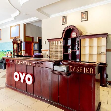 Oyo 1364 Pondok Wisata Istana XI Medan Exterior photo